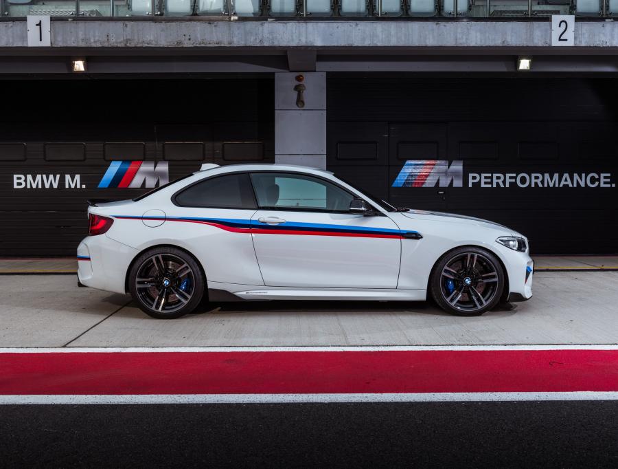  BMW M2 Coupe M Performance Accessories 2016 года  (фото 7 из 21)